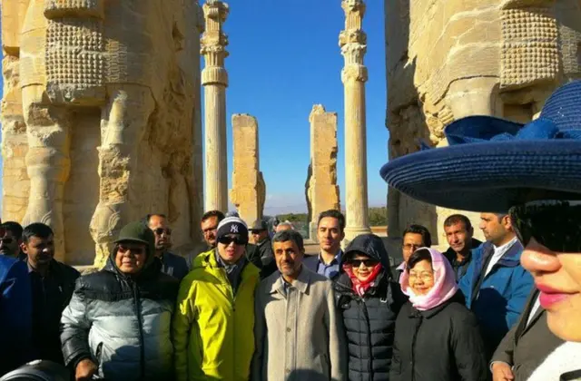 آقای احمدینژاد بعد از پایان ریاست جمهوری هم به پاسارگاد و آرامگاه کوروش رفت