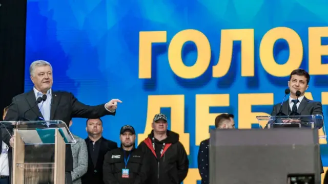 Дебаты между Петром Порошенко и Владимиром Зеленским