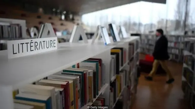 पढ़ने से भावों को पकड़ा जा सकता है