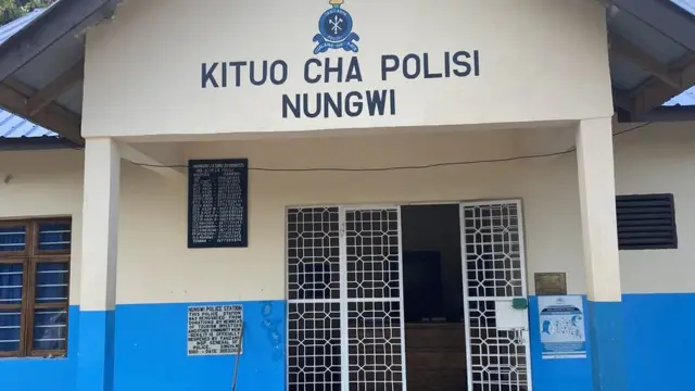 Warere beach hotel google review: Zanzibar Police say Zainab Oladeheinde wan spoil market