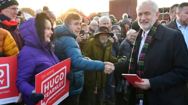 লেবার পার্টির প্রচারাভিযানে জেরেমি করবিন