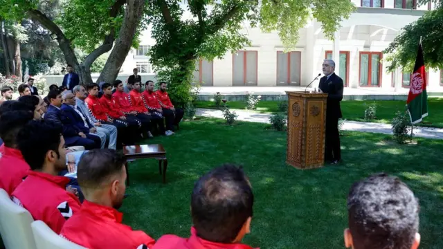 این آپارتمانها پنج سال بعد از قهرمانی تیم ملی فوتبال افغانستان به آنان داده شد