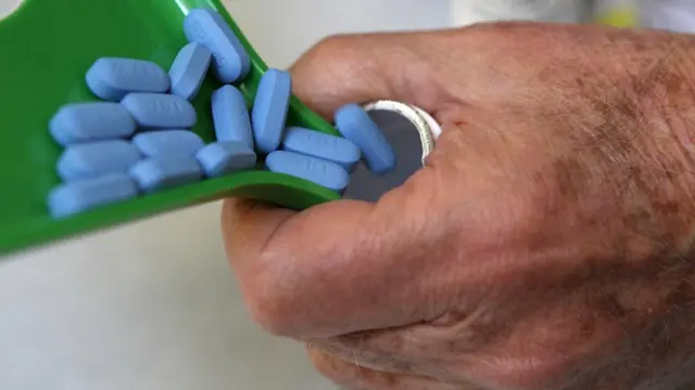 Medicamentos antirretrovirales.