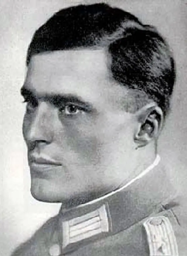 Claus von Stauffenberg, undated pic