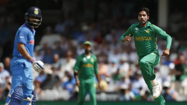 عامر اور ورات کوہلی