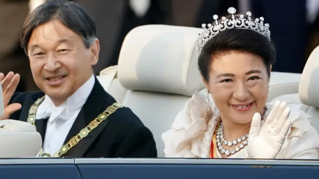 Naruhito ve eşi