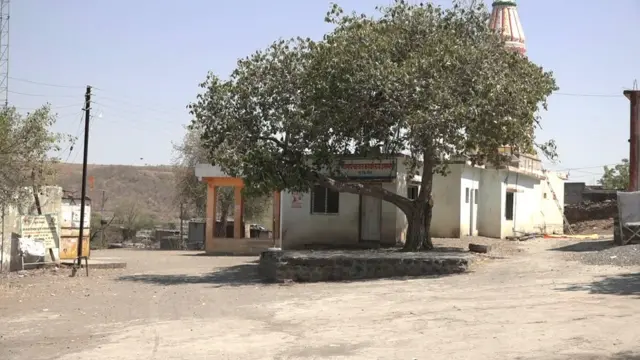 इमामपूरमधील 80 टक्के कुटुंब ऊसतोडीला जातात