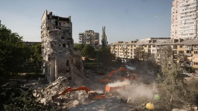 Зруйнована багатоповерхівка в Києві. 2 липня 2026 року