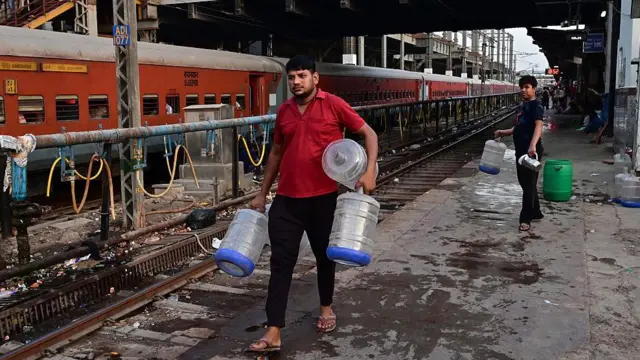 रेलवे स्टेशन