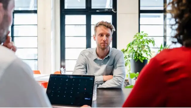 वर्क लाइफ़