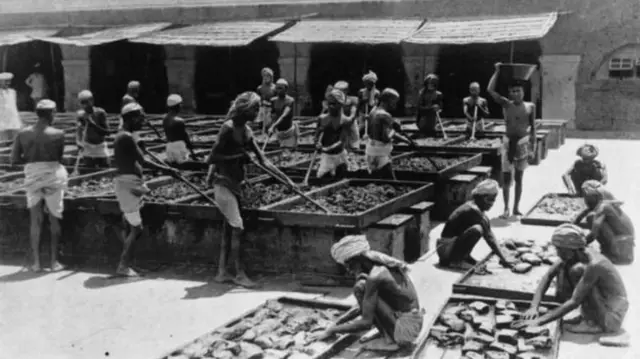 ਅਫ਼ੀਮ ਦੇ ਕਾਰਖ਼ਾਨੇ 