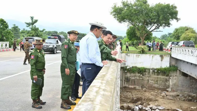 ကြိုတင်ပြင်ဆင်မှုအားနည်းခဲ့တယ်လို့ ဝေဖန်ခံရ