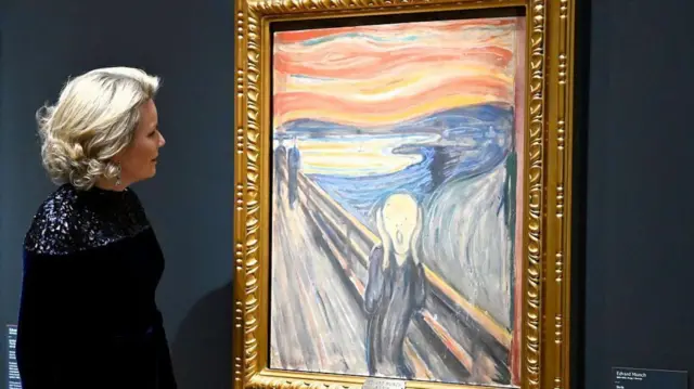 Matahari terbenam yang berwarna merah usai ledakan Krakatau disebut telah menginspirasi lukisan The Scream karya Edvard Munch.