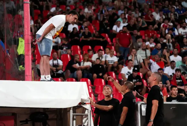 srbija - engleska, incidenti na utakmici srbija - engleska