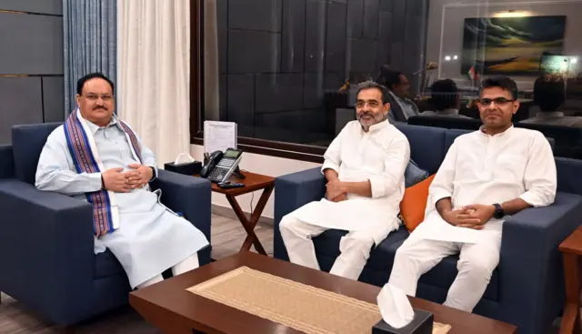 महागठबंधन से नेताओं के टूटने का सिलसिला उपेंद्र कुशवाहा से शुरू हुआ था.