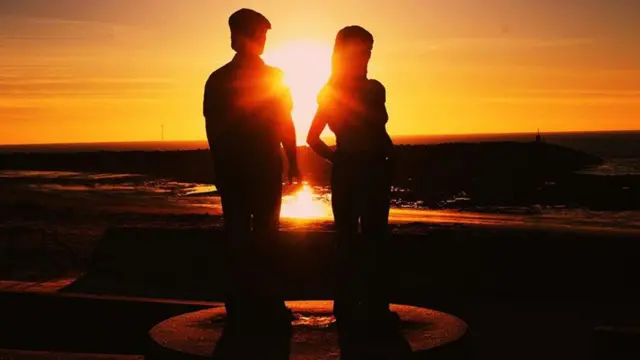 Jaarsaafi jaartii waliin dhaabbataa jiran