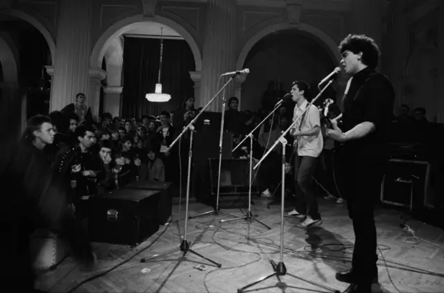 Шарло акробата