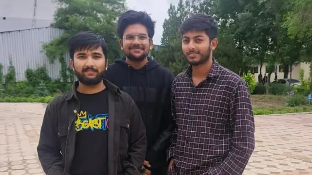 इथली परिस्थिती फार चांगली नसल्याचं विद्यार्थ्यांचं म्हणणं आहे.