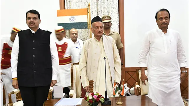 फडणवीस, राज्यपाल कोश्यारी आणि अजित पवार