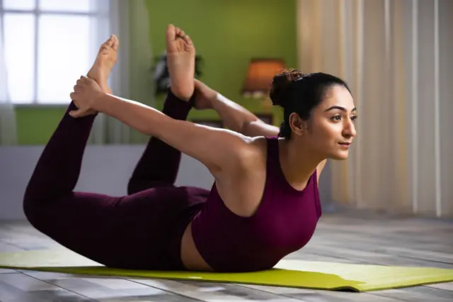 योगासनं