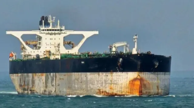 રશિયાની પ્રતિક્રિયા, મૅરિનેરા જહાજને પકડવામાં આવ્યું, વેનેઝુએલાનું ક્રૂડઑઇલ, અમેરિકા દ્વારા ઓપરેશન, અમેરિકાએ બે જહાજ પકડ્યા, બીબીસી ગુજરાતી 