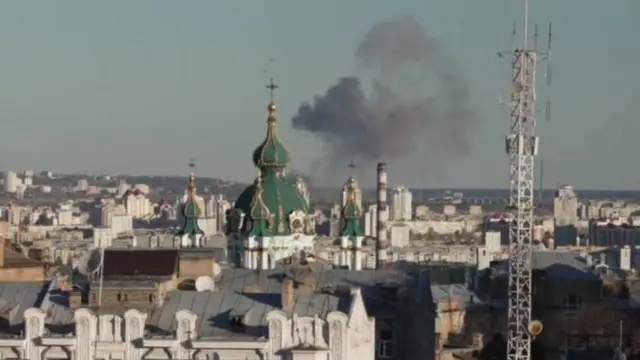 কিয়েভ শহরে ধোঁয়া