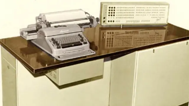 Дітище Віктора Глушкова і його учнів - електронно-обчислювальна машина "Мир-1"