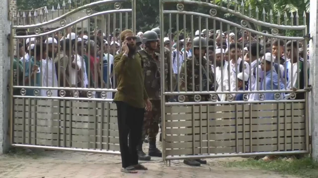 পরিস্থিতি নিয়ন্ত্রণে সেনাবাহিনী