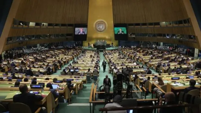 ရိုဟင်ဂျာတွေအပေါ် လူ့အခွင့်အရေးချိုးဖောက်မှုနဲ့ မြန်မာကို ကုလ ရှုတ်ချထားပါတယ်။