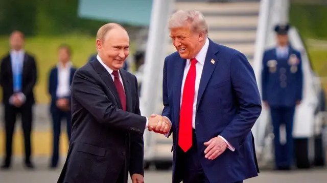 ट्रंप और पुतिन की तस्वीर