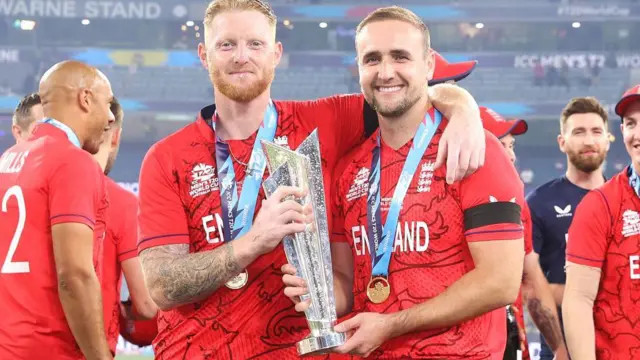 টি-টোয়েন্টি বিশ্বকাপের বর্তমান চ্যাম্পিয়ন ইংল্যান্ড
