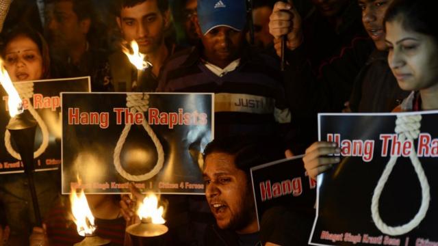 Protestos foram realizadosblack jack poker starsdiversas cidades indianas após o estupro da jovemblack jack poker starsNova Déli