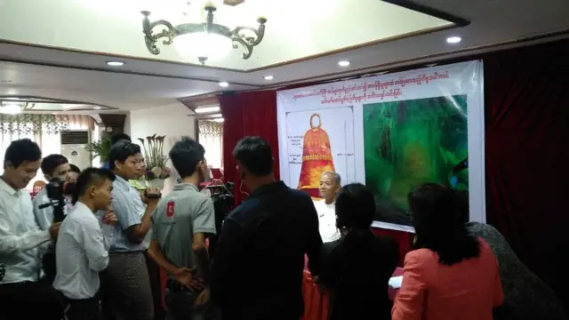 သမ္မတ နှစ်ဦးဆီကိုခွင့်ပြုချက်တင်တာ ၅ကြိမ်ရှိပြီလို့ပြော