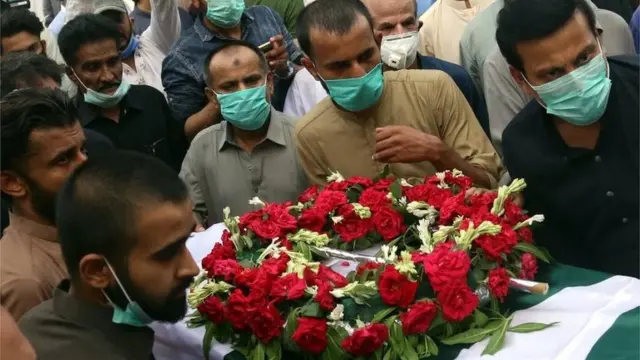 पाकिस्तान में कोरोना वायरस