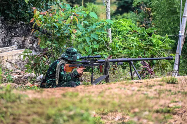 EAO တွေ PDF တွေ မျှော်လင့်ထားတာထက် စစ်ရေးဖော်ဆောင်နိုင်ကြောင်း အကဲခတ်တွေပြော