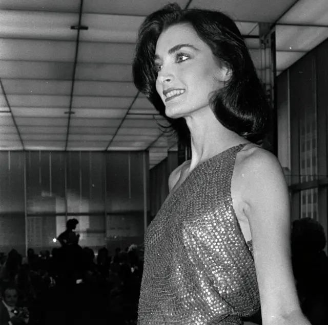 Pasarela de Prêt-à-Porter de Halston Sportswear Otoño 1980
Modelo Paulina Porizkova