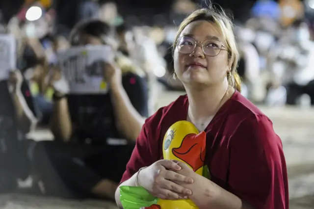 การชุมนุม “ประชาธิปไตยต้องไปต่อ” ที่มหาวิทยาลัยธรรมศาสตร์ (มธ.) ศูนย์รังสิต วันที่10 ส.ค.) 