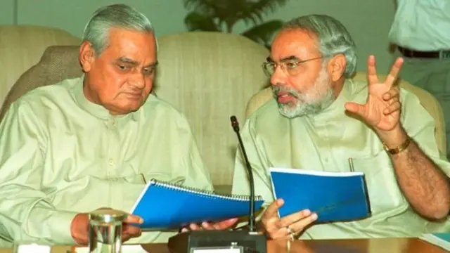 வாஜ்பேயியும், நரேந்திர மோடியும்