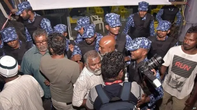 मालदीव, अब्दुल्ला यमीन, मोहम्मद नशीद