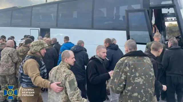 звільнення полонених