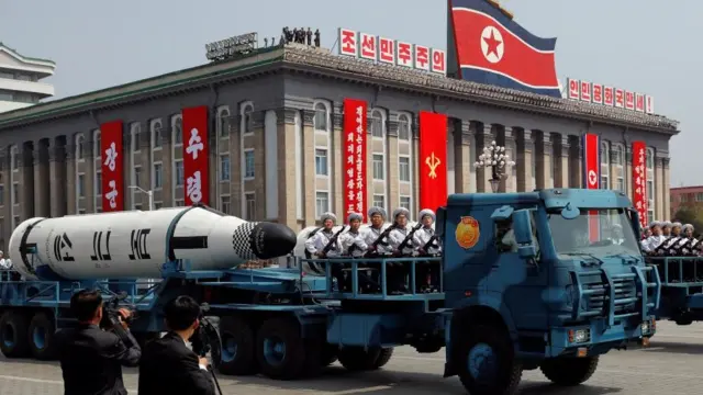 김일성 주석 탄생 105주년 기념 열병식에서 공개된 '북극성' 잠수함발사 탄도미사일(SLBM)