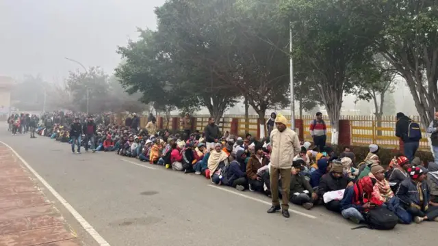 બીબીસી ગુજરાતી ભારત અર્થતંત્ર મધ્યમ વર્ગ આવક ઈકોનોમી બેરોજગારી ગરીબી