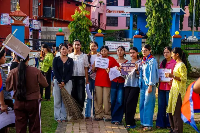 احتجاجات جيل زد ضد الفساد والحظر الذي فرضته الحكومة على منصات التواصل الاجتماعي في فيديم، بانشثار، نيبال، في 8 سبتمبر/أيلول 2025
