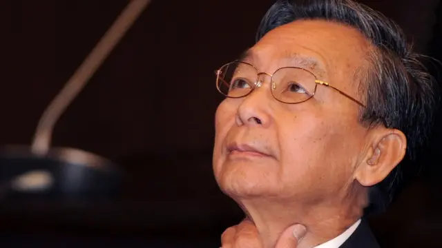 นายชวน หลีกภัย อดีตนายกรัฐมนตรี