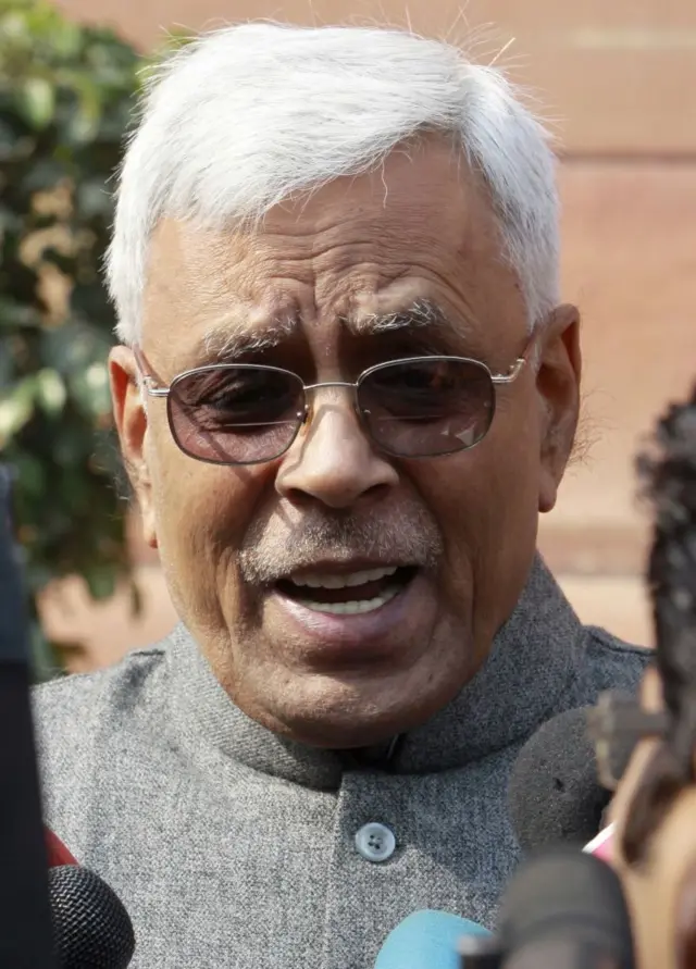 शिवानंद तिवारी 