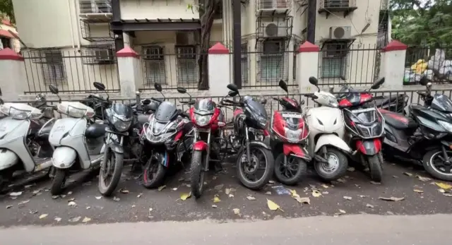 दैनंदिन आयुष्यात पार्किंगच्या शोधात वेळ