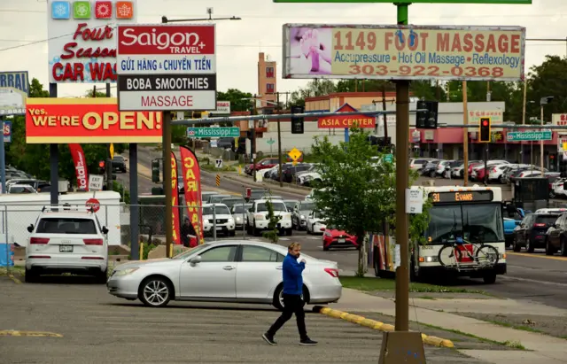 Khu Little Saigon ở Denver, Colorado, Hoa Kỳ