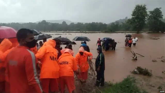 महाराष्ट्र में भारी बारीश और बाढ़