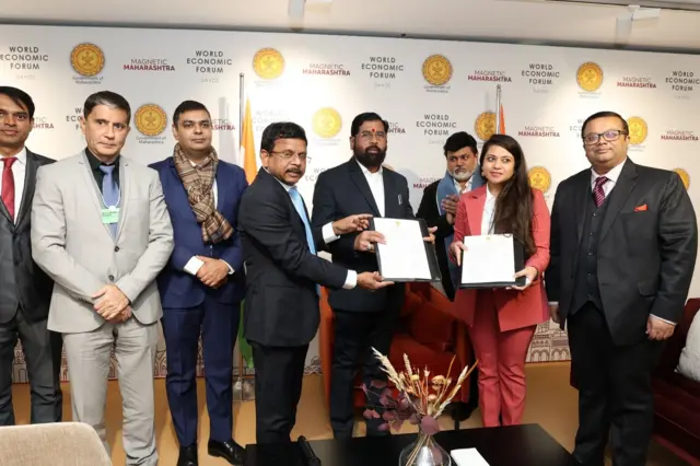 దావోస్‌లో మహారాష్ట్ర స్టాల్‌లో ఏక్‌నాథ్ షిందే