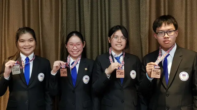 เด็กนักเรียนตัวแทนประเทศไทย 4 คน